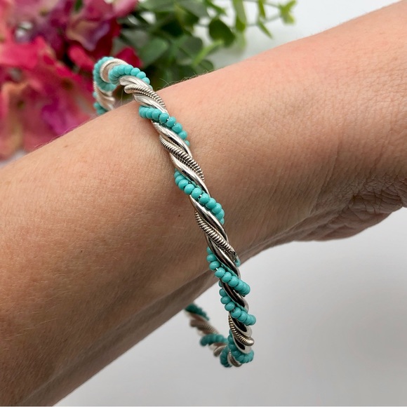 Silver Tone Twisted Blue Seed Bead Bangle Bracelet - Picture 5 of 11